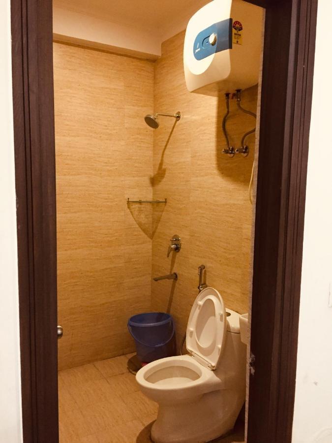 Hotel Golden Bliss At New Delhi Airport 외부 사진