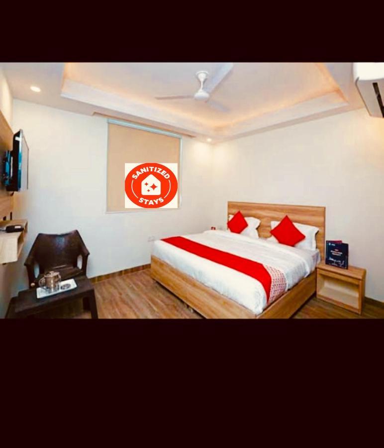 Hotel Golden Bliss At New Delhi Airport 외부 사진