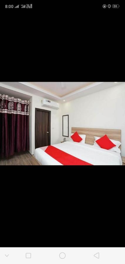Hotel Golden Bliss At New Delhi Airport 외부 사진